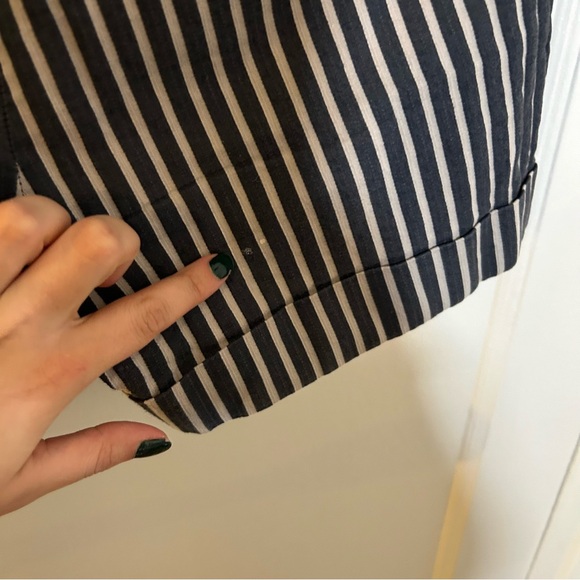 BCBGMAXAZRIA blue striped shorts - Picture 11 of 11